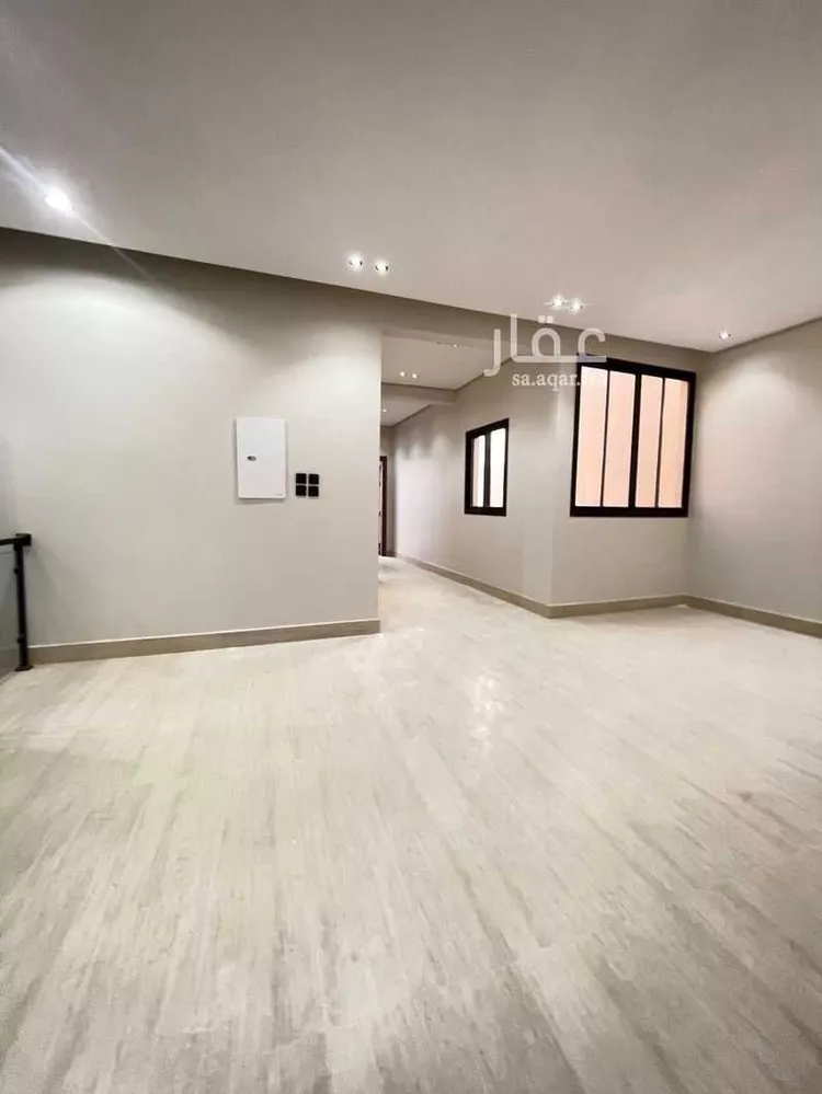 فيلا للبيع في شارع طريق خريص, حي الجنادرية, مدينة الرياض, منطقة الرياض 18