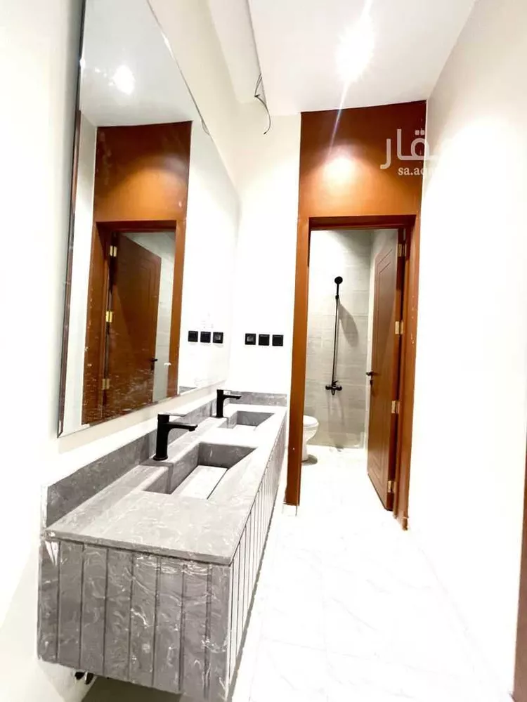فيلا للبيع في شارع الأمير سعود بن محمد بن مقرن, حي طيبة, مدينة الرياض, منطقة الرياض صورة 2