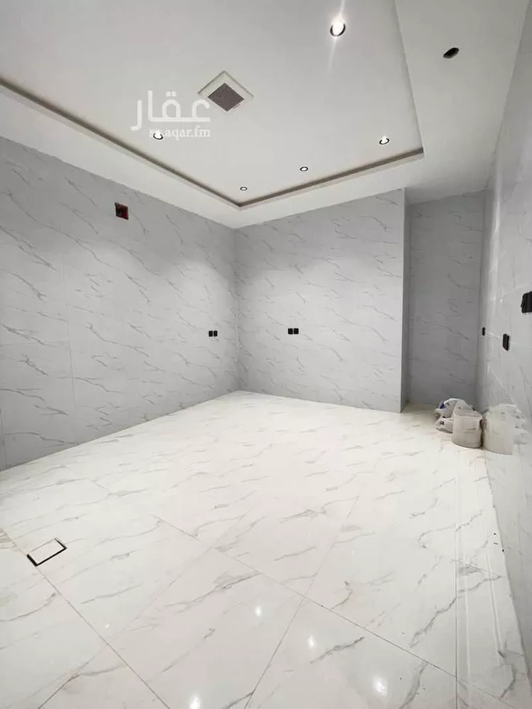 فيلا للبيع في شارع الأمير سعود بن محمد بن مقرن, حي طيبة, مدينة الرياض, منطقة الرياض 15