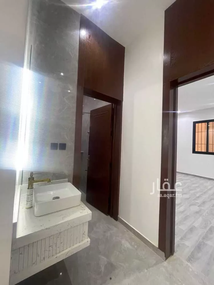 دور للبيع في شارع حي غصون, حي الجنادرية, مدينة الرياض, منطقة الرياض 17