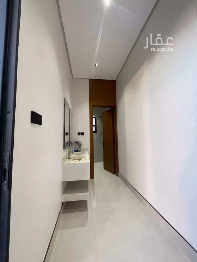 دور للبيع في شارع حمد الخطيب, حي البيان, مدينة الرياض, منطقة الرياض 8