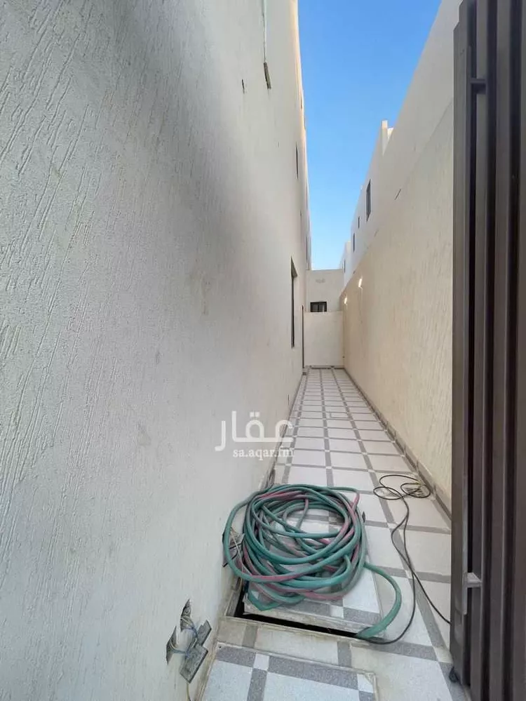 دور للبيع في شارع الضياء, حي الجنادرية, مدينة الرياض, منطقة الرياض صورة 2