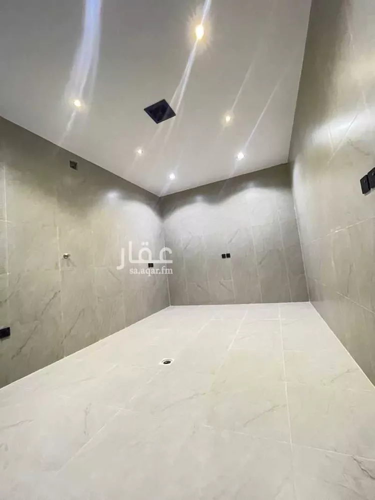 Villa for Sale in Riyadh Al Janadriyah 24