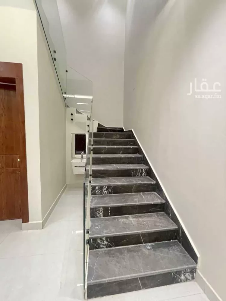 فيلا للبيع في شارع حي غصون, حي الجنادرية, مدينة الرياض, منطقة الرياض 11