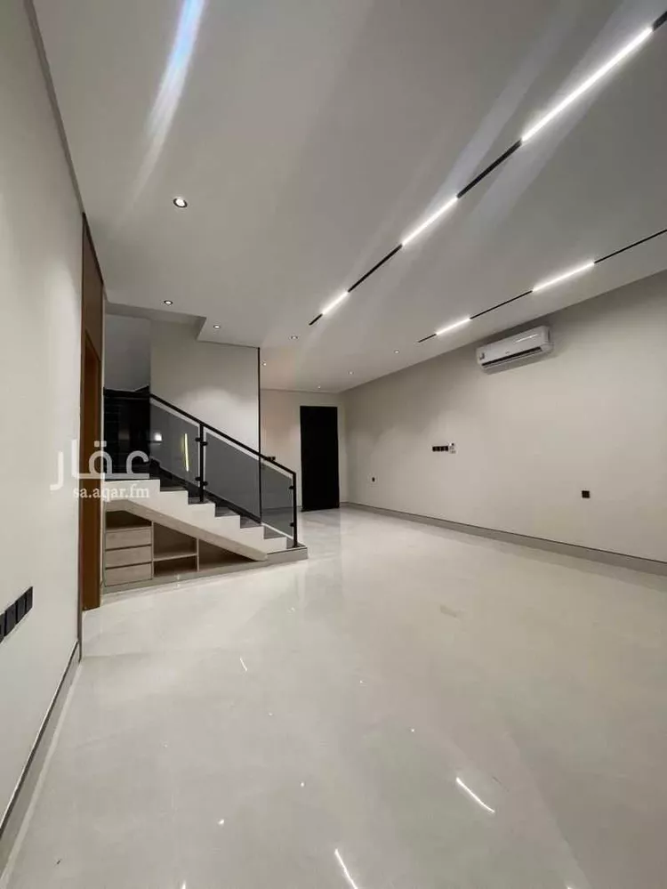 فيلا للبيع في شارع الحسن القرشي, حي البيان, مدينة الرياض, منطقة الرياض 15