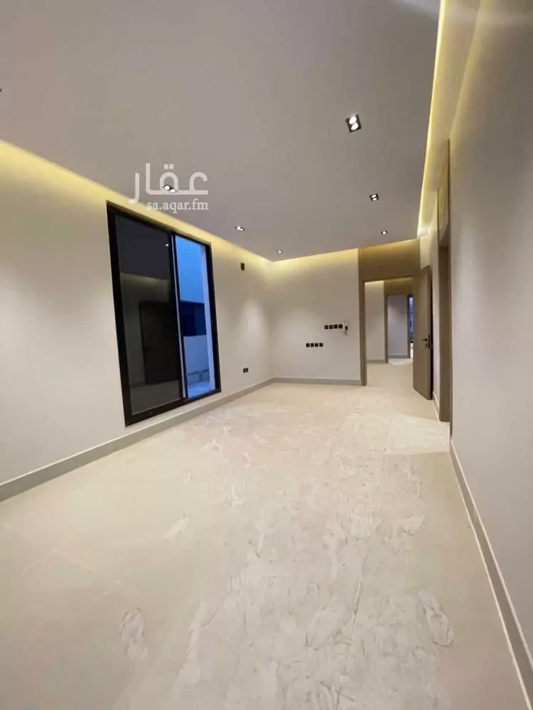Floor for Sale in Riyadh Al Janadriyah 12