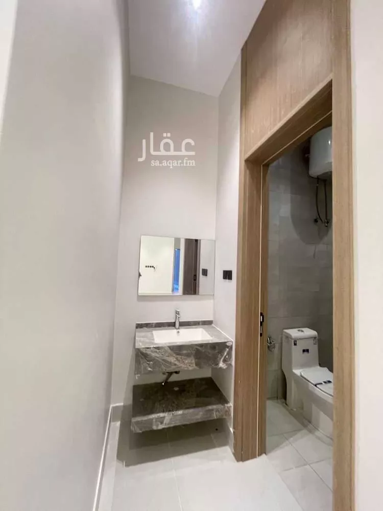 Floor for Sale in Riyadh Al Janadriyah 27