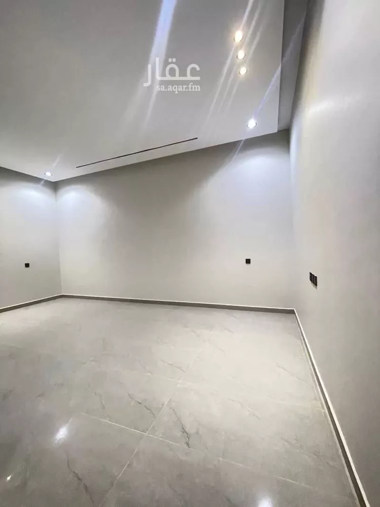 Villa for Sale in Riyadh Al Janadriyah 9