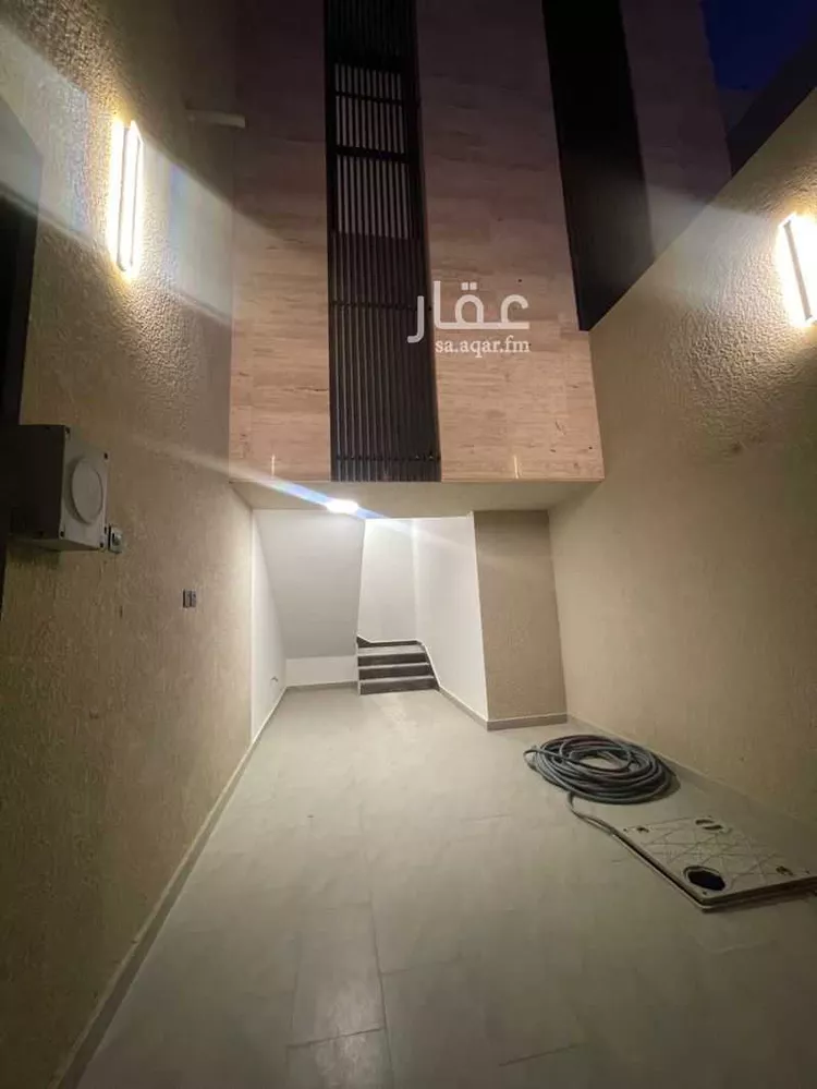 Floor for Sale in Riyadh Al Janadriyah صورة 2