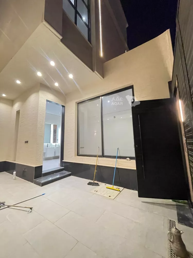 Floor for Sale in Riyadh Al Maizilah صورة 2