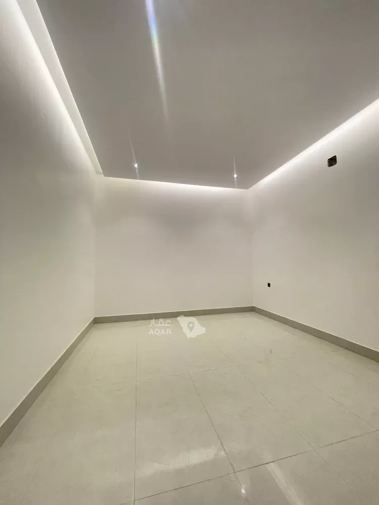 Floor for Sale in Riyadh Dahiat Namar 17