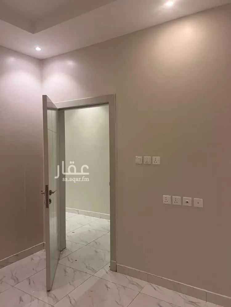 شقة للإيجار في شارع ابن مشرف, حي عكاظ, مدينة الرياض, منطقة الرياض