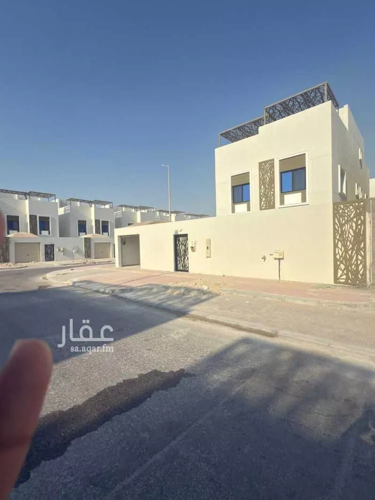 فيلا للإيجار في شارع 3أ ، حي الاسكان الشمالي ، الدمام ، الدمام