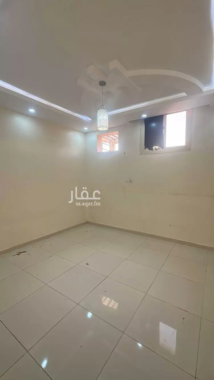 شقة للإيجار في شارع شهاب بن مالك ، حي الروضة ، تبوك ، منطقة تبوك صورة 3