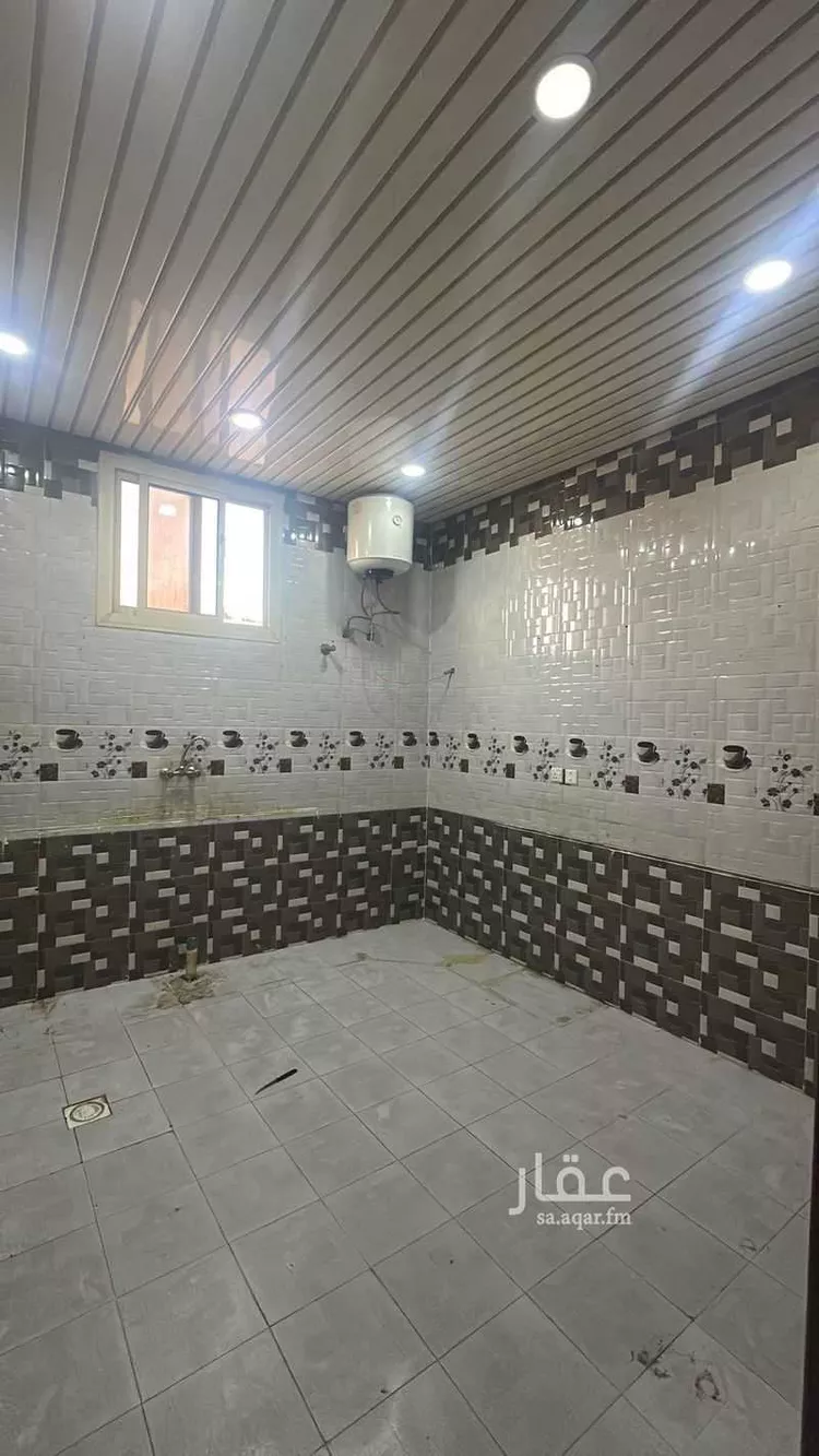 شقة للإيجار في شارع شهاب بن مالك ، حي الروضة ، تبوك ، منطقة تبوك صورة 5