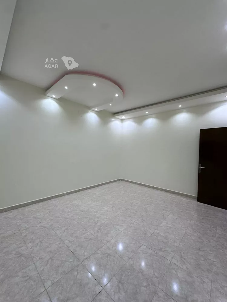 شقة للإيجار في شارع الجميل ابن حاتم, حي ظهرة لبن, مدينة الرياض, منطقة الرياض