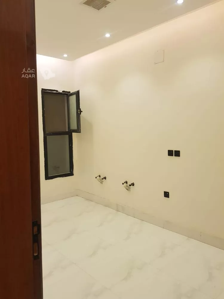 Apartment for Sale in Riyadh Dhahrat Namar 14