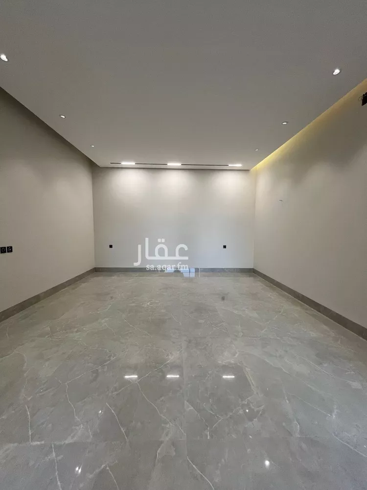 فيلا للبيع في شارع عبدالملك الألبيري, حي المهدية, مدينة الرياض, منطقة الرياض صورة 3