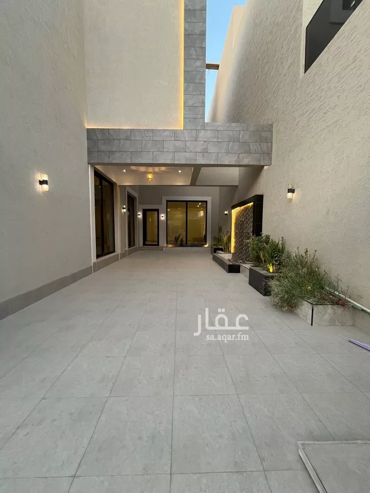 فيلا للبيع في شارع عبداللطيف بن المبارك, حي المهدية, مدينة الرياض, منطقة الرياض صورة 2