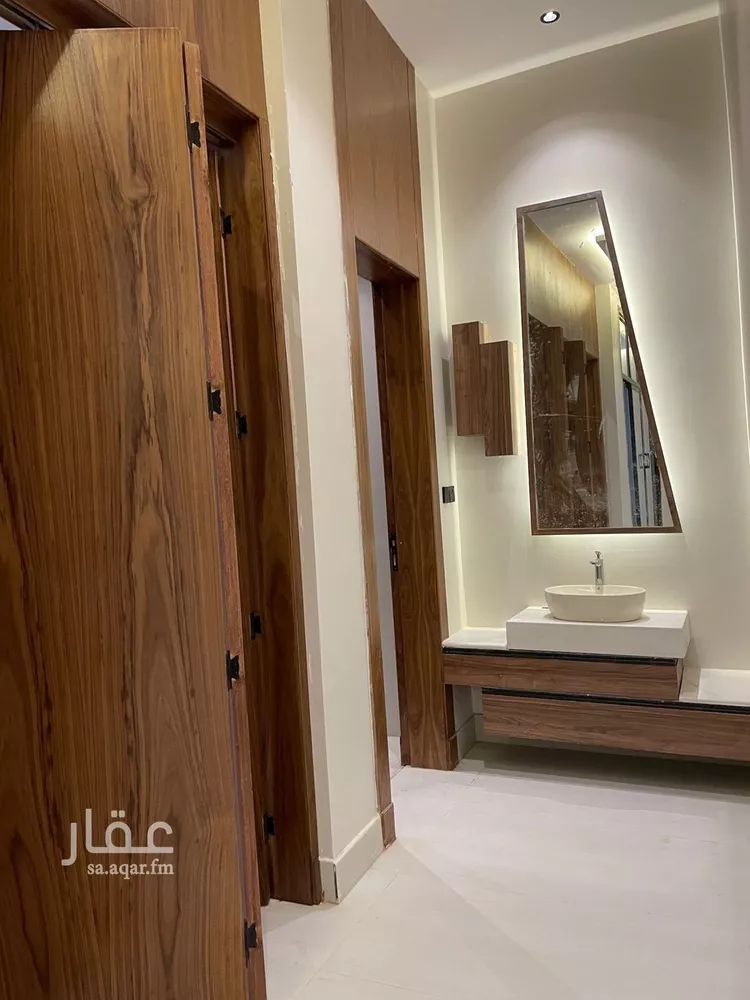 فيلا للبيع في شارع أبي الفضل العليمي, حي المهدية, مدينة الرياض, منطقة الرياض صورة 5