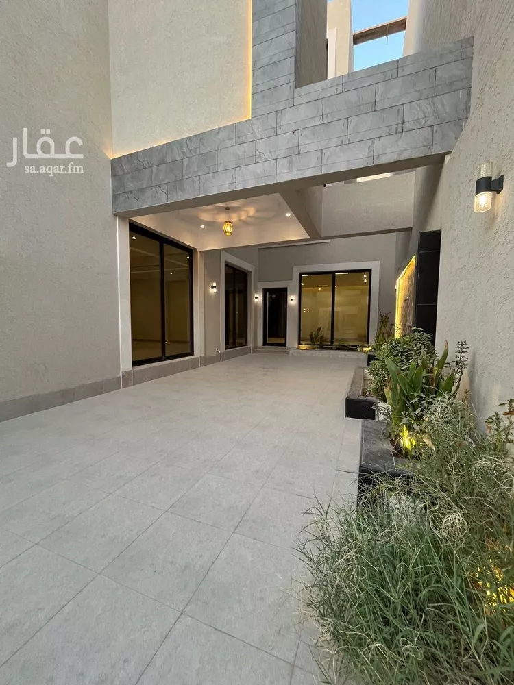 فيلا للبيع في شارع عبداللطيف بن المبارك, حي المهدية, مدينة الرياض, منطقة الرياض صورة 3