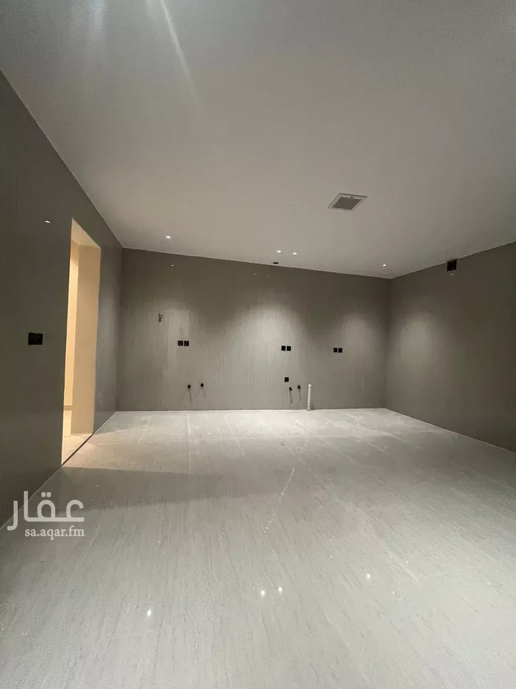 فيلا للبيع في شارع عبداللطيف بن المبارك, حي المهدية, مدينة الرياض, منطقة الرياض صورة 5