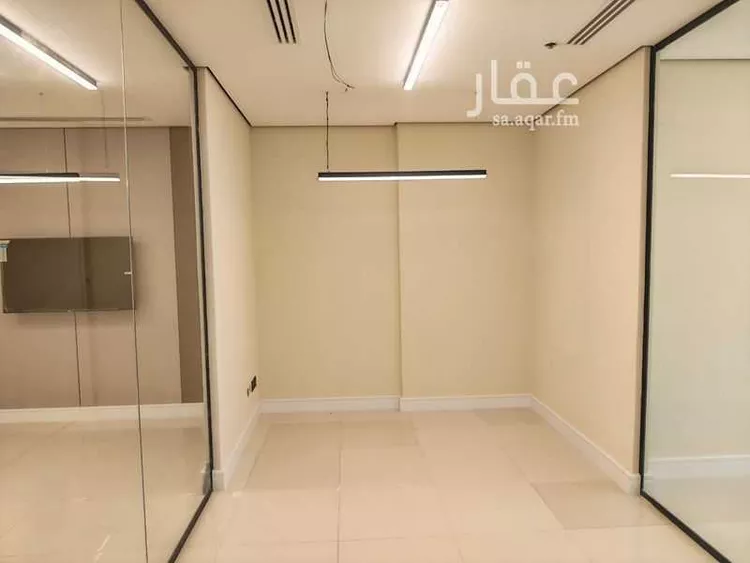 مكتب تجاري للإيجار في شارع طريق الملك خالد, حي النخيل, مدينة الدمام, المنطقة الشرقية صورة 5