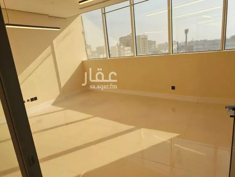 مكتب تجاري للإيجار في شارع طريق الملك خالد, حي النخيل, مدينة الدمام, المنطقة الشرقية صورة 3