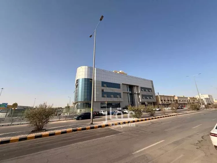 مكتب تجاري للإيجار في شارع حفصة بنت عمر, حي الروضة, مدينة الرياض, منطقة الرياض صورة 4