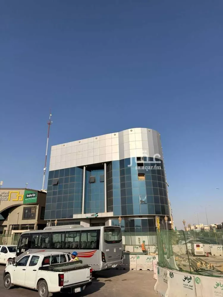 مكتب تجاري للإيجار في شارع حفصة بنت عمر, حي الروضة, مدينة الرياض, منطقة الرياض صورة 2