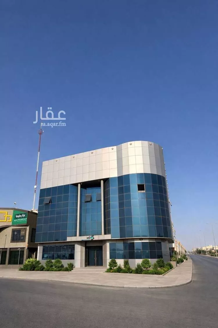 مكتب تجاري للإيجار في شارع الدائري الشرقي, حي الروضة, مدينة الرياض, منطقة الرياض 1 صورة