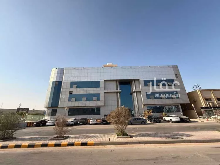 مكتب تجاري للإيجار في شارع حفصة بنت عمر, حي الروضة, مدينة الرياض, منطقة الرياض صورة 3