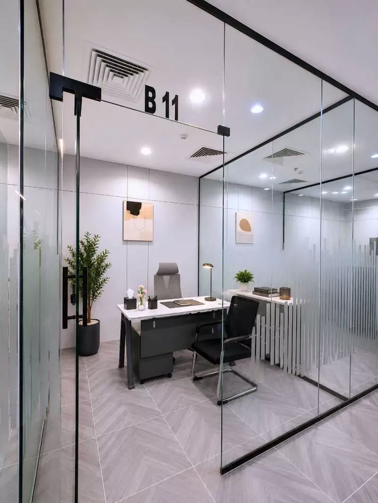 Commercial Office for Rent in Riyadh Sultanah صورة 2