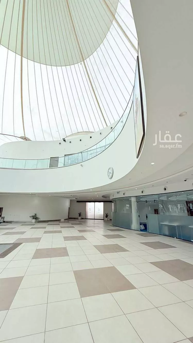 مكتب تجاري للإيجار في شارع طريق المطار, حي جامعة الإمام محمد بن سعود الإسلامية, مدينة الرياض, منطقة الرياض صورة 4