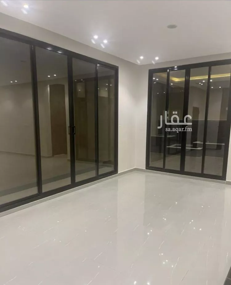 فيلا للبيع في شارع عبدالله بن المهاجر, حي العارض, مدينة الرياض, منطقة الرياض صورة 4