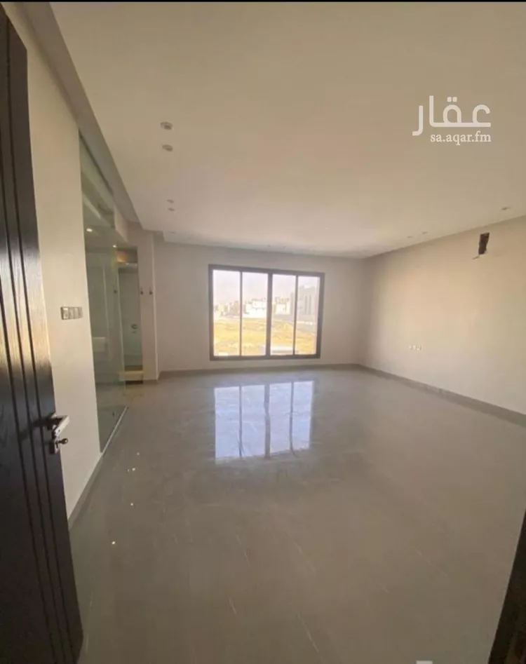 فيلا للبيع في شارع عبدالله بن المهاجر, حي العارض, مدينة الرياض, منطقة الرياض صورة 2