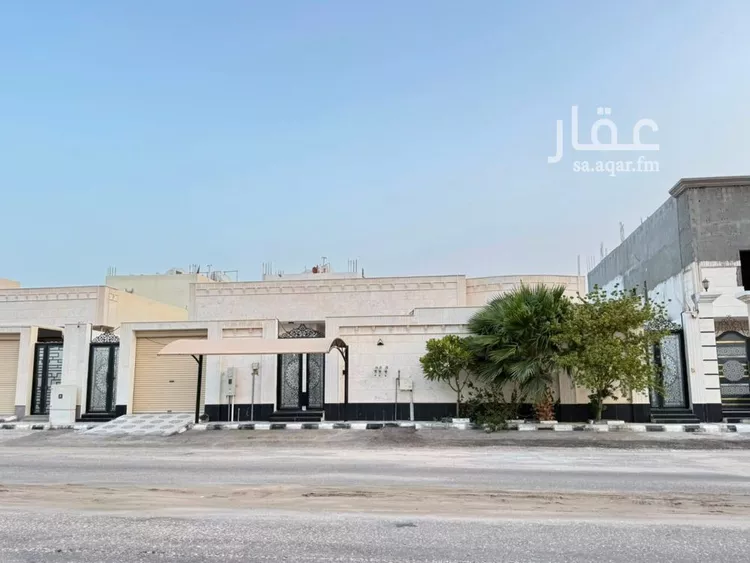 Floor for Sale in Al Khobar Al Amwaj 9