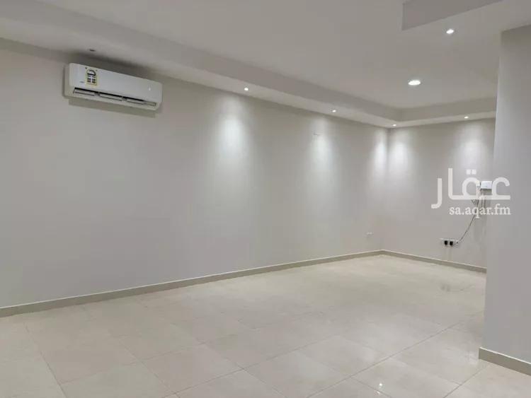 فيلا للإيجار في شارع التآخي, حي البحيرة, مدينة الخبر, المنطقة الشرقية صورة 3