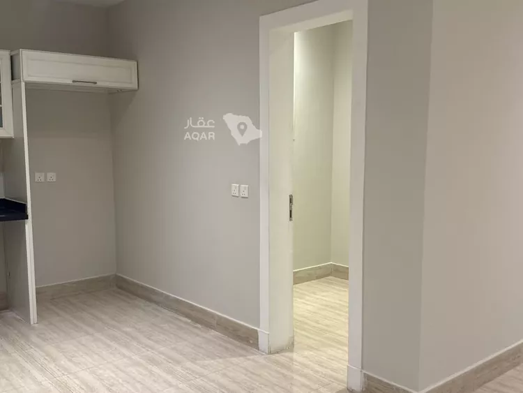 شقة للإيجار في حي الحمراء, مدينة الخبر, المنطقة الشرقية 7