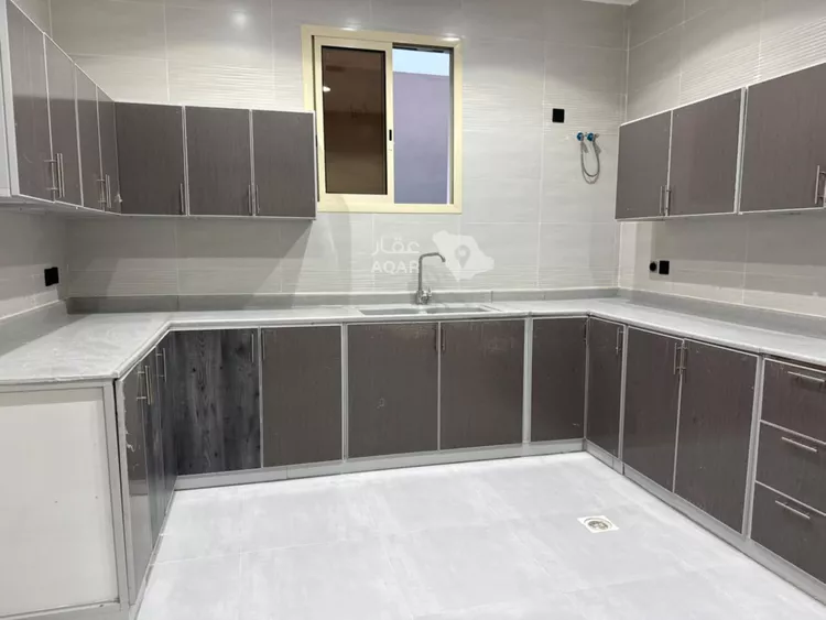 Apartment for Rent in Al Khobar At Tahliyah 8