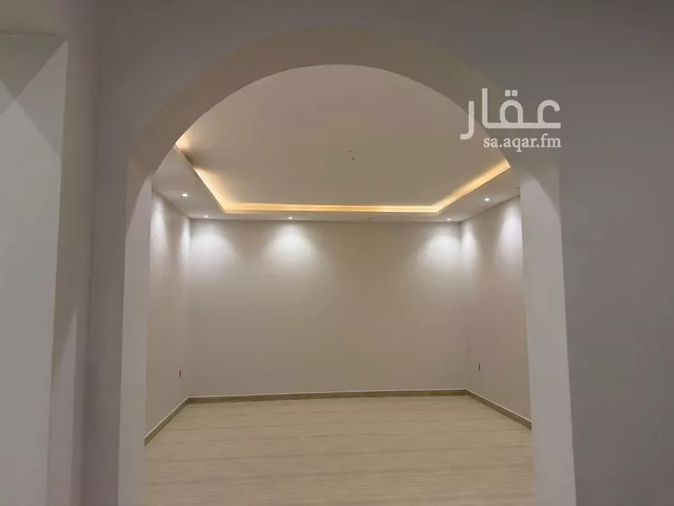 فيلا للإيجار في شارع قرن المنازل, حي الصواري, مدينة الخبر, المنطقة الشرقية صورة 2
