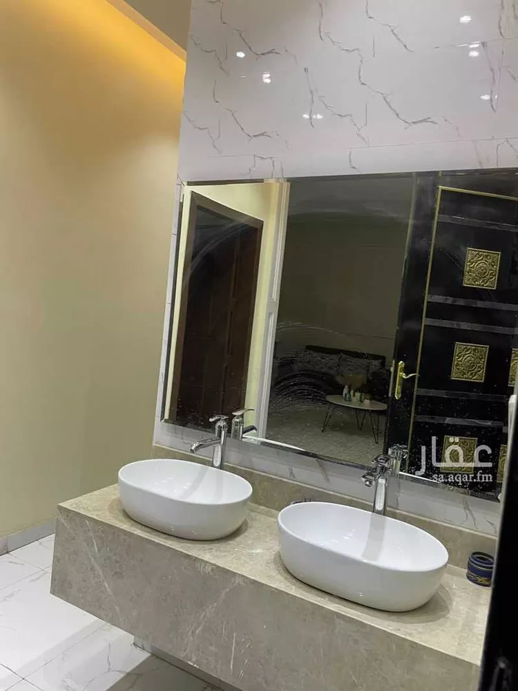 فيلا للإيجار في شارع إبراهيم المروزي ، حي عريض ، الرياض ، منطقة الرياض صورة 2