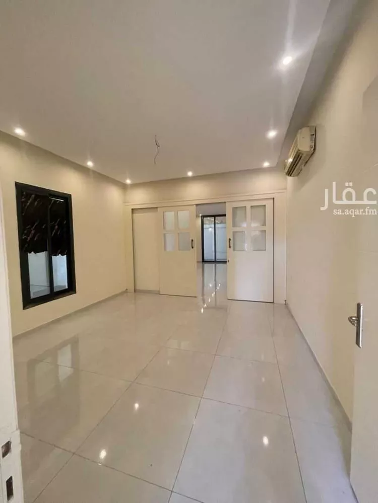 فيلا للإيجار في شارع محمد الشوكاني, حي الزمرد, مدينة جدة, منطقة مكة المكرمة صورة 3