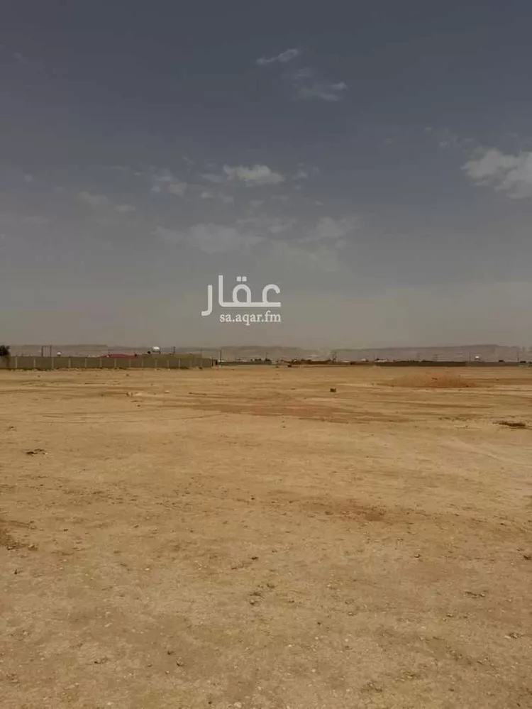 Land for Sale in Al Muzahimiyah Shukhaib