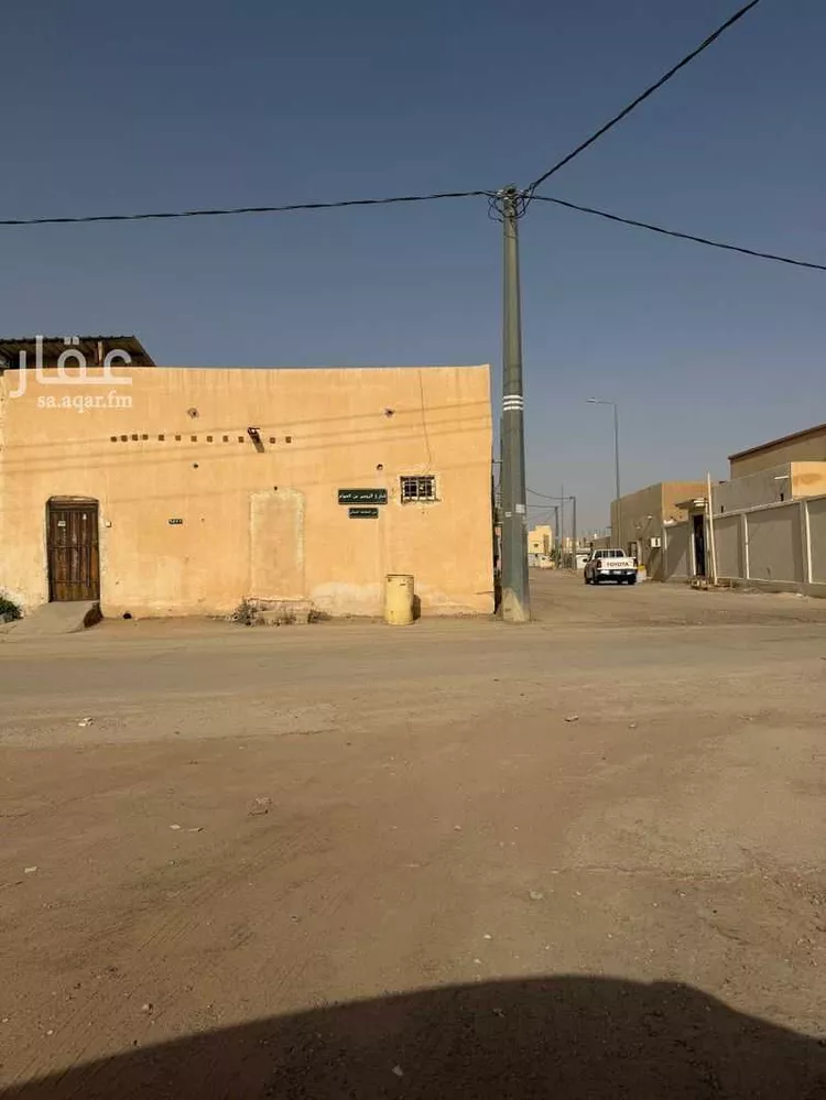 فيلا للبيع في شارع ابو امية الازدي, حي الغطغط, مدينة المزاحمية, منطقة الرياض 10