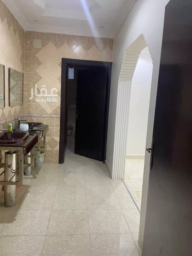 شقة للإيجار في طريق الملك خالد ، حي الربوة ، بريدة ، بريدة