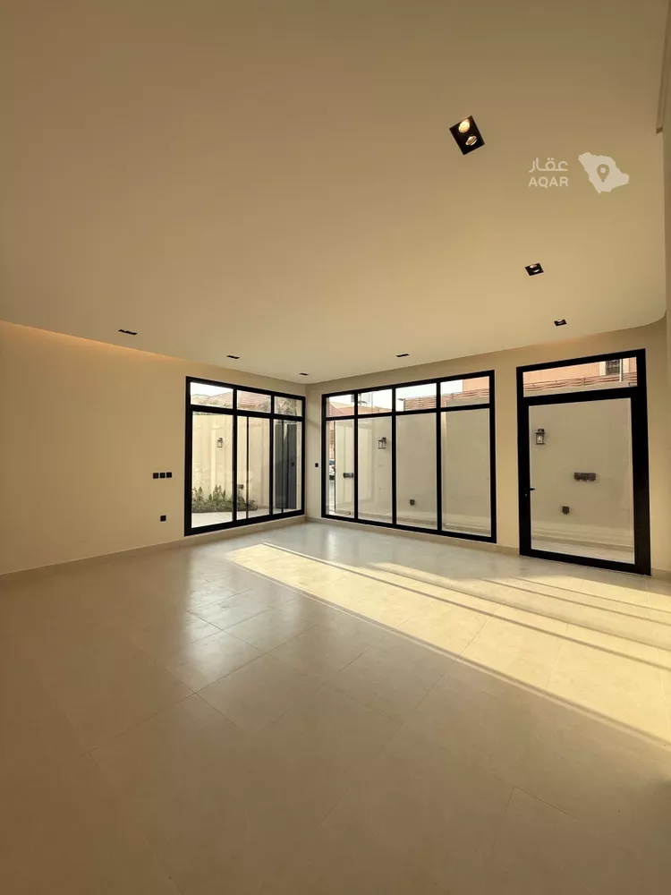 Floor for Sale in Riyadh Ar Rabie 6