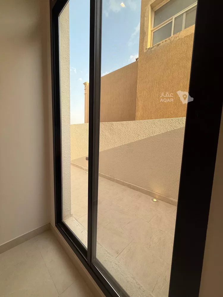 Floor for Sale in Riyadh Ar Rabie 17