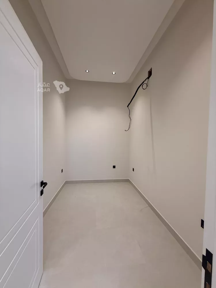 Floor for Sale in Riyadh Ar Rabie 18
