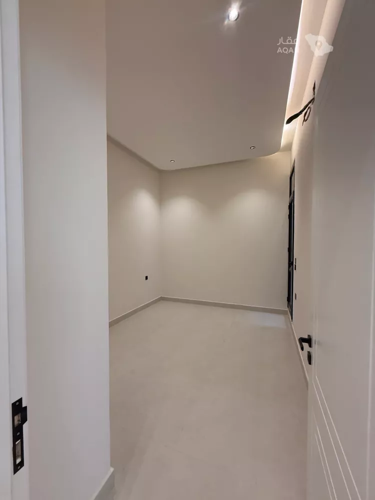 Floor for Sale in Riyadh Ar Rabie 13